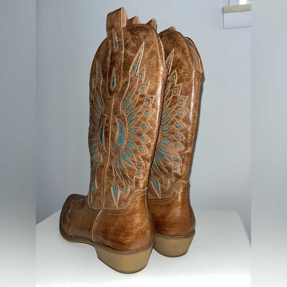 Cowboy boots